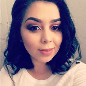 Meet your Posher, Joana